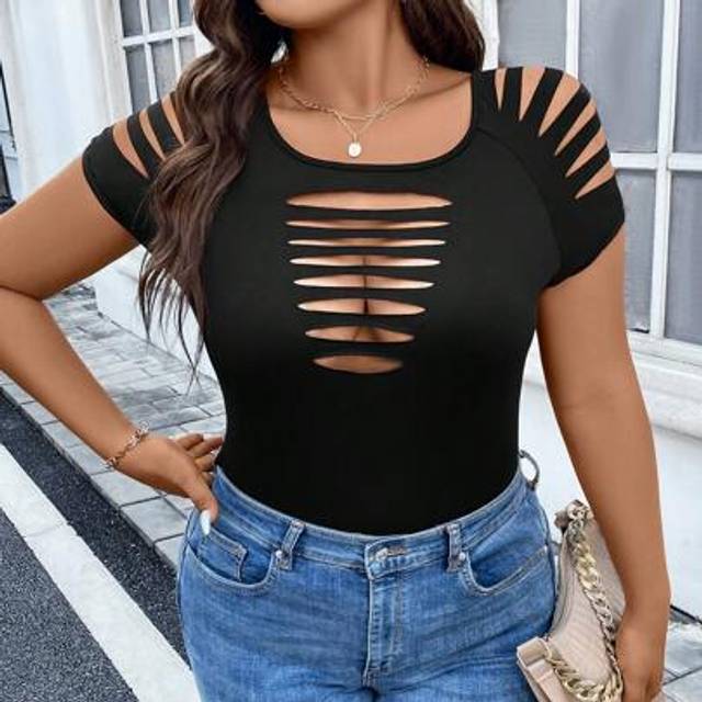 SHEIN Plus Ladder Cut Out Raglan Sleeve Tee