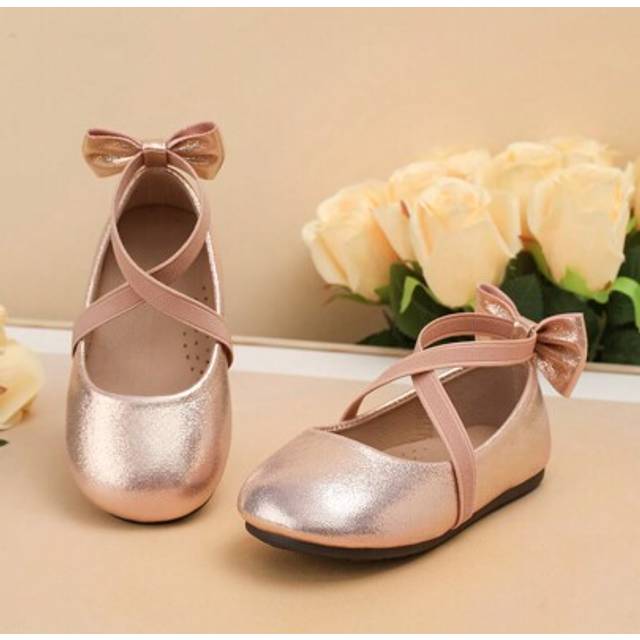 SHEIN 1 Pair Fashionable Baby Flat Shoes, New Design Children Flat Shoes For Girls