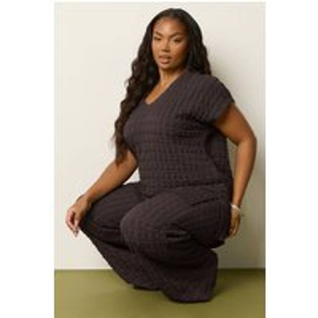 Yours Curve Chocolate Brown Bubble Textured Tshirt, Women's Curve & Plus Size, Yours - 14