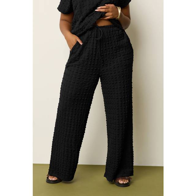 Yours Curve Black Bubble Textured Wide Leg Trousers, Women's Curve & Plus Size, Yours - 18
