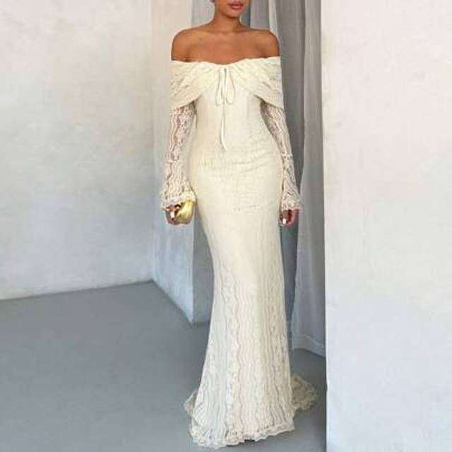 SHEIN Women&#39;s Elegant Off Shoulder White Lace Long Sleeve Maxi Mermaid Dress, Suitable For Wedding, Party, Bridesmaid Dress,White Graduation Dress