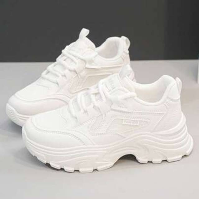 SHEIN Platform Old Chunky Sneakers For Women, Thick Sole Casual Sports Small White Shoes, Spring/Autumn 2025