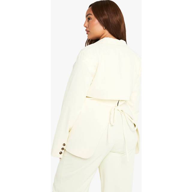 Boohoo Plus Tailored Open Back Tie Detail Blazer In Buttermilk - buttermilk - 16