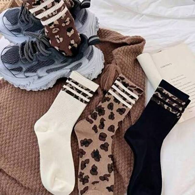 SHEIN 4 Pairs Of Women&#39;S Stylish Knee-High Socks, Striped Leopard Print Socks For Women, Comfortable And Soft Sports Socks. 8/10/12/16/20PCS