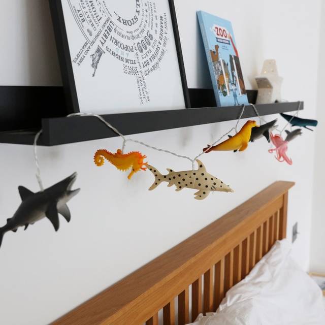 House of Disaster Sea Creature String Lights - grey/pink - one size