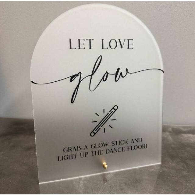 SHEIN 1pc Let Love Glow Acrylic Sign, Let Love Glow Sign, Glow Stick Wedding Sign, Dance Floor Glow Stick Sign, Grab A Glow Stick Sign,Acrylic Wedding Sign