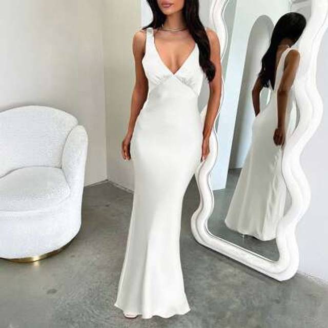 SHEIN Look Polly Summer Women Dresses,Solid Color Silk Long Skirt Suspender Dress,Wedding Women Dresses Fall Women Clothes, Back To School Clothes,All White