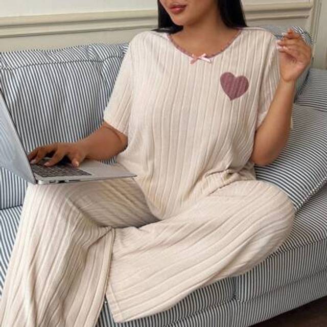 SHEIN Plus Size Knitted Lounge Wear Pajama Set With Bow And Heart Design, Outfits