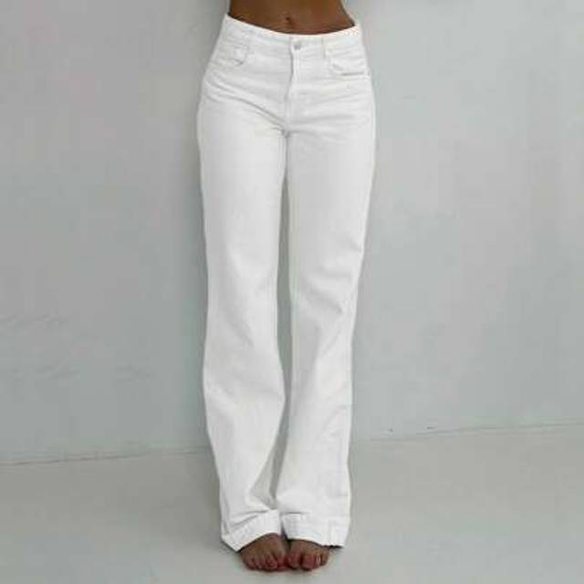 SHEIN Women&#39;s White Straight Leg Denim Jeans â Slim Fit Casual Versatile Style