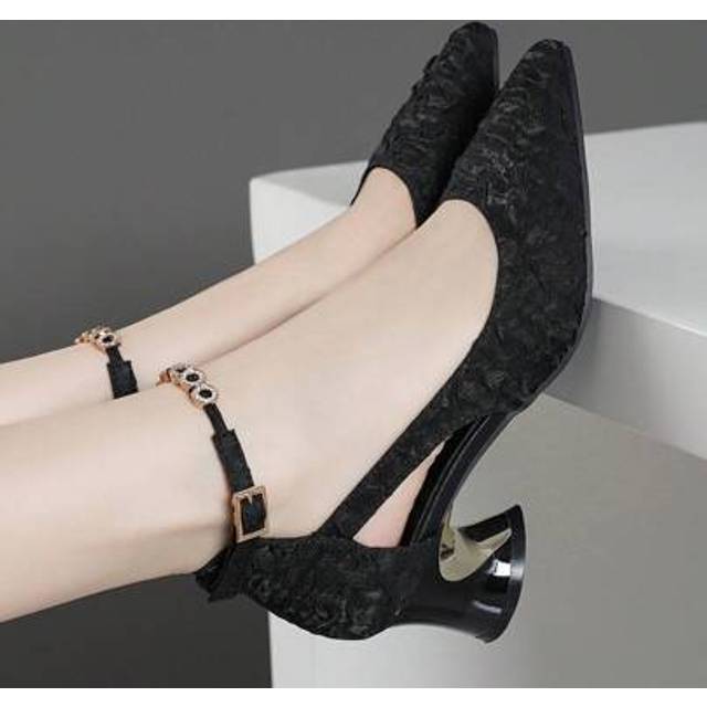 SHEIN High-Heeled Shoes, Chunky Heel, Low Vamp, Rhinestone Buckle Valentines