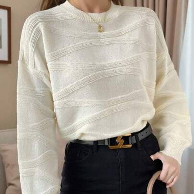 SHEIN Women&#39;s Solid Color Wavy Round Neck Pullover Sweater, Versatile Business Casual Outfit, Teacher Attire, Back To School, Basic Top, Autumn