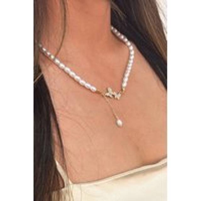 Svnx Butterfly Pearl Chain Necklace - Gift Boxed In Gold - One Size