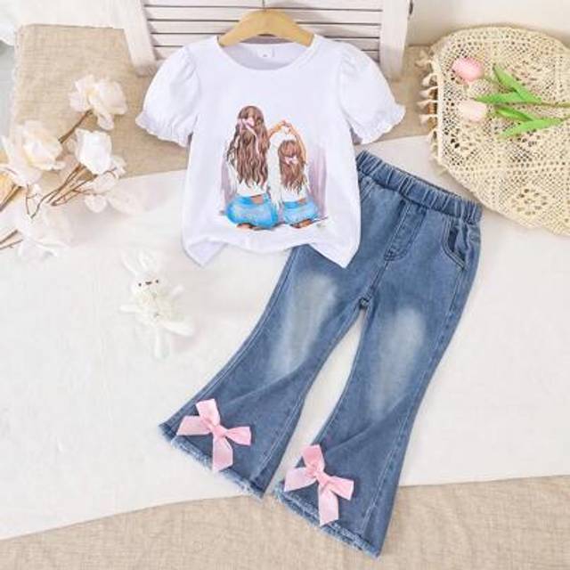 SHEIN Fashion Vintage Girls Printed Short Sleeve Top With Stylish Pocket Flare Jeans Pants Set With Bow Decor, Comfortable