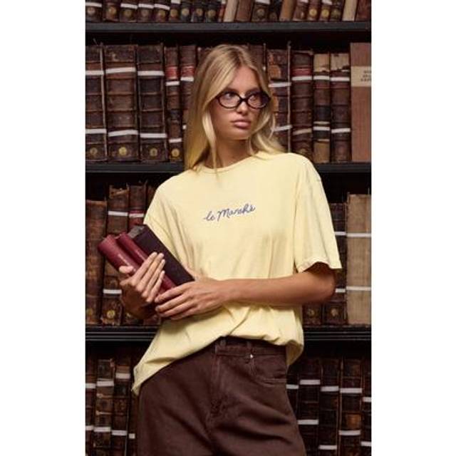 Butter Cream Le Marche Graphic Oversized T-shirt, Butter Cream.. - S