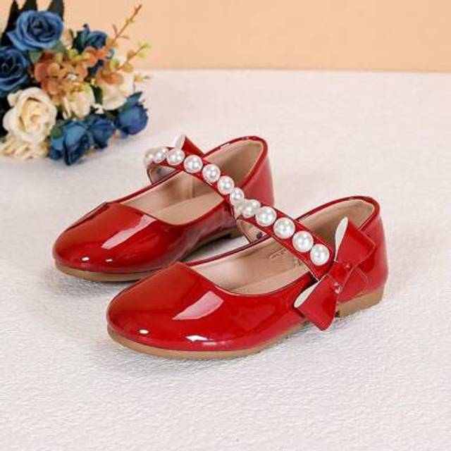 SHEIN Girls&#39; Patent Leather Mary Jane Flats With Pearl - Embellished Ankle Strap And Bow Accent, Featuring A Round Toe Design For A Charming Look
