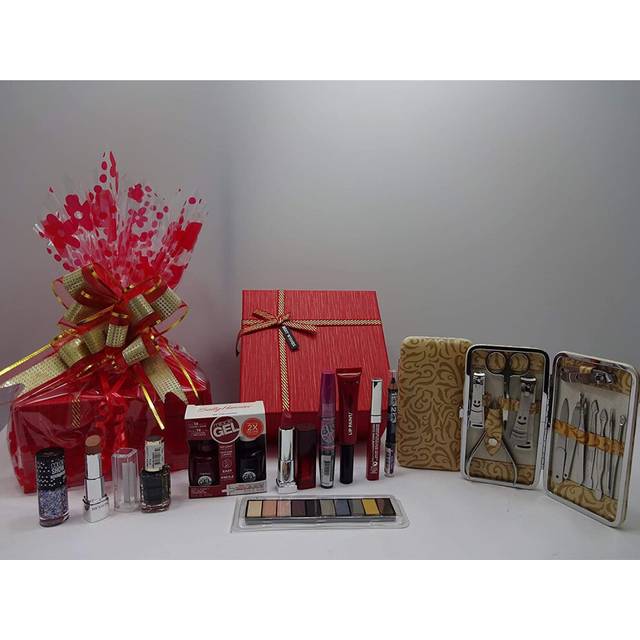Beauty Bundle For Women, Make Up Gift Hamper, Make Up Bundle, Manicure Tool Set Hamper For Women