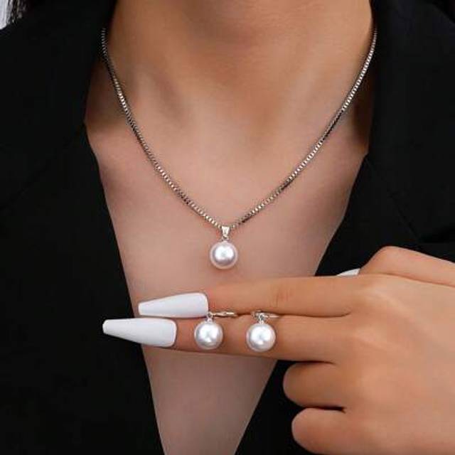 SHEIN Jewelry Fashion Pearl Pendant Alloy Light Luxury Pearl Earrings Earrings Necklace Set For Women