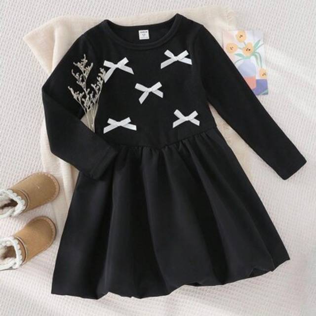 SHEIN 1pc Young Girls Ribbed Knit Long Sleeve Princess Style Pleated Dress, Round Neck, Cute Bow Decor, Elegant & Charming, Short Skirt, Fashion & Versatile