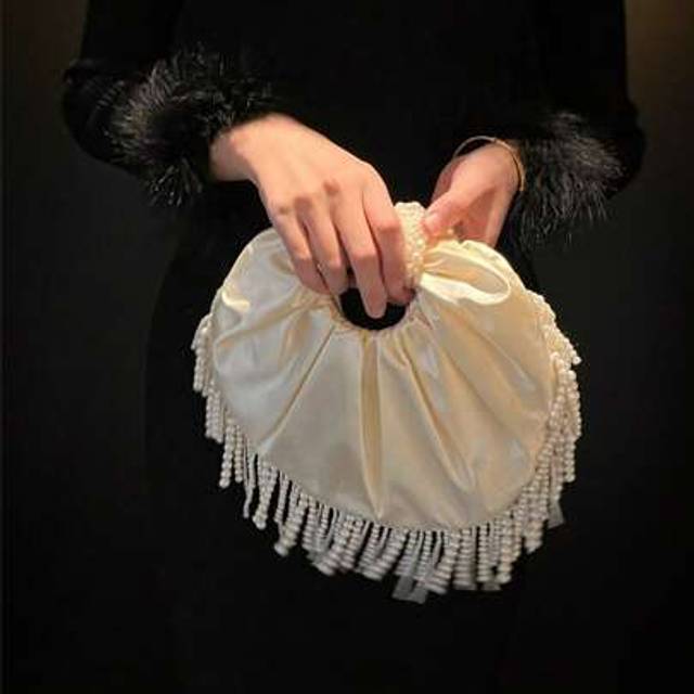 SHEIN Women&#39;s Fashion Satin Pleated Round Beaded Tassel Handmade Evening Clutch Bag, Luxury For Wedding Party
