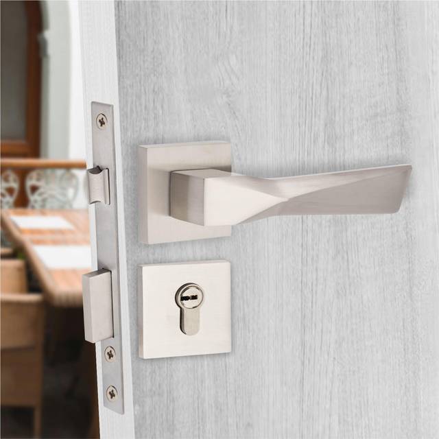 Modern Aura Euro Lock Door Handles in Satin Nickel Finish with 70mm Key, Barrell and Ball Bearing Hinges (29cm W)