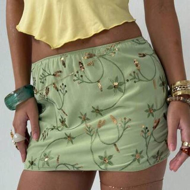 Aloruh New Sexy Glitter Mini Skirt, Low Waist, Bodycon, Suitable For Music Festival, Party