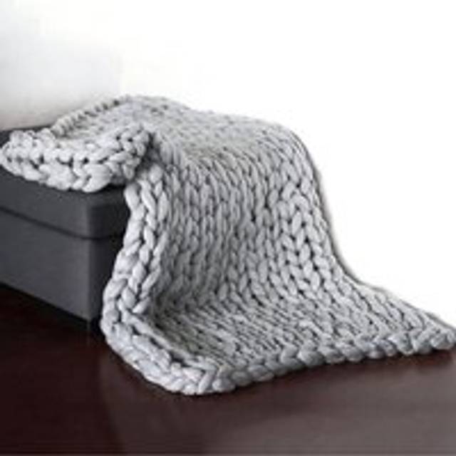 Living And Home 80X100Cm Chunky Cable Knit Blanket Thick Yarn Stretch Throw For Sofa, Bed & Chair In Grey - 80cm x 100cm