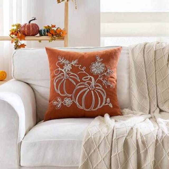 SHEIN 1pc Thanksgiving Orange Hollow Pumpkin Embroidered Throw Pillow Cover, 17.7*17.7inch, Suitable For Indoor Decor, Harvest Festival Decorative Cushion C