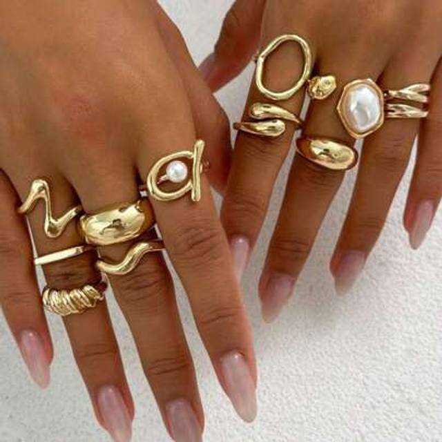 SHEIN 11pcs Punk Style Rings Set, Vintage Geometric Rings Set, Fashion Personalized Jewelry Gift, Suitable For Daily Outfit And Party Accessories [Some Ring