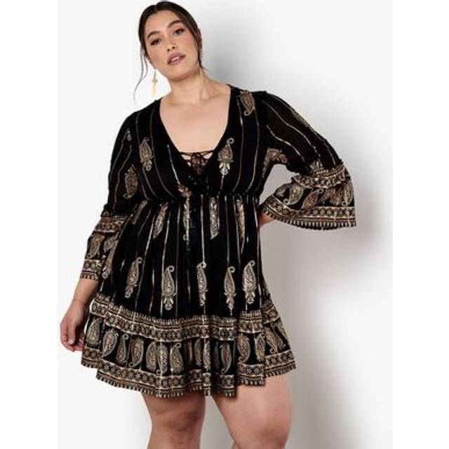 Apricot Women's Plus Size Curve Black Metallic Pattern Bell Sleeve Dress Curves New Look - UK 18