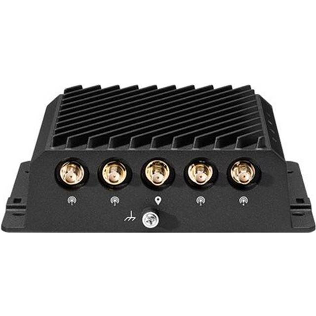 Cradlepoint R980 Router Wi-Fi 6