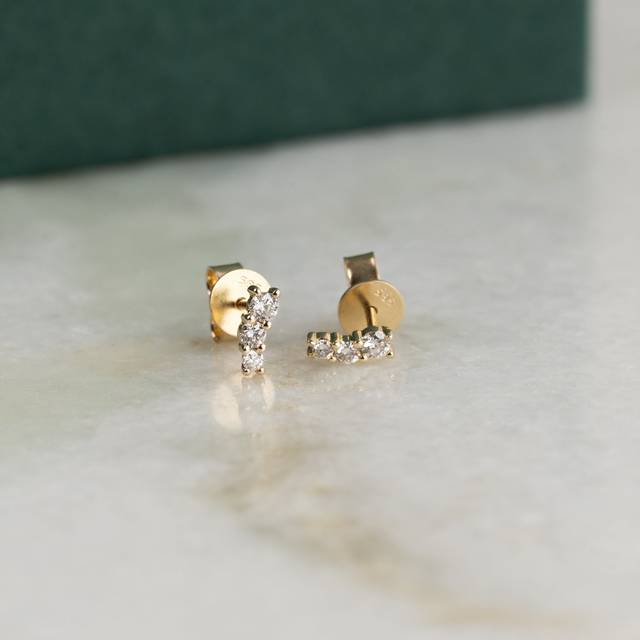Diamond Graduating Curved Lab Stud Earring Collection